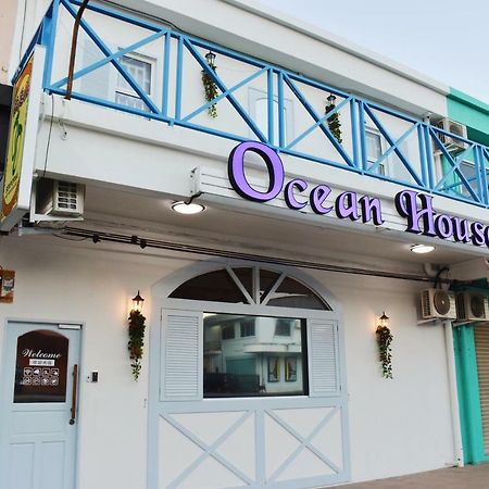 Ocean House Hostel Semporna Bagian luar foto