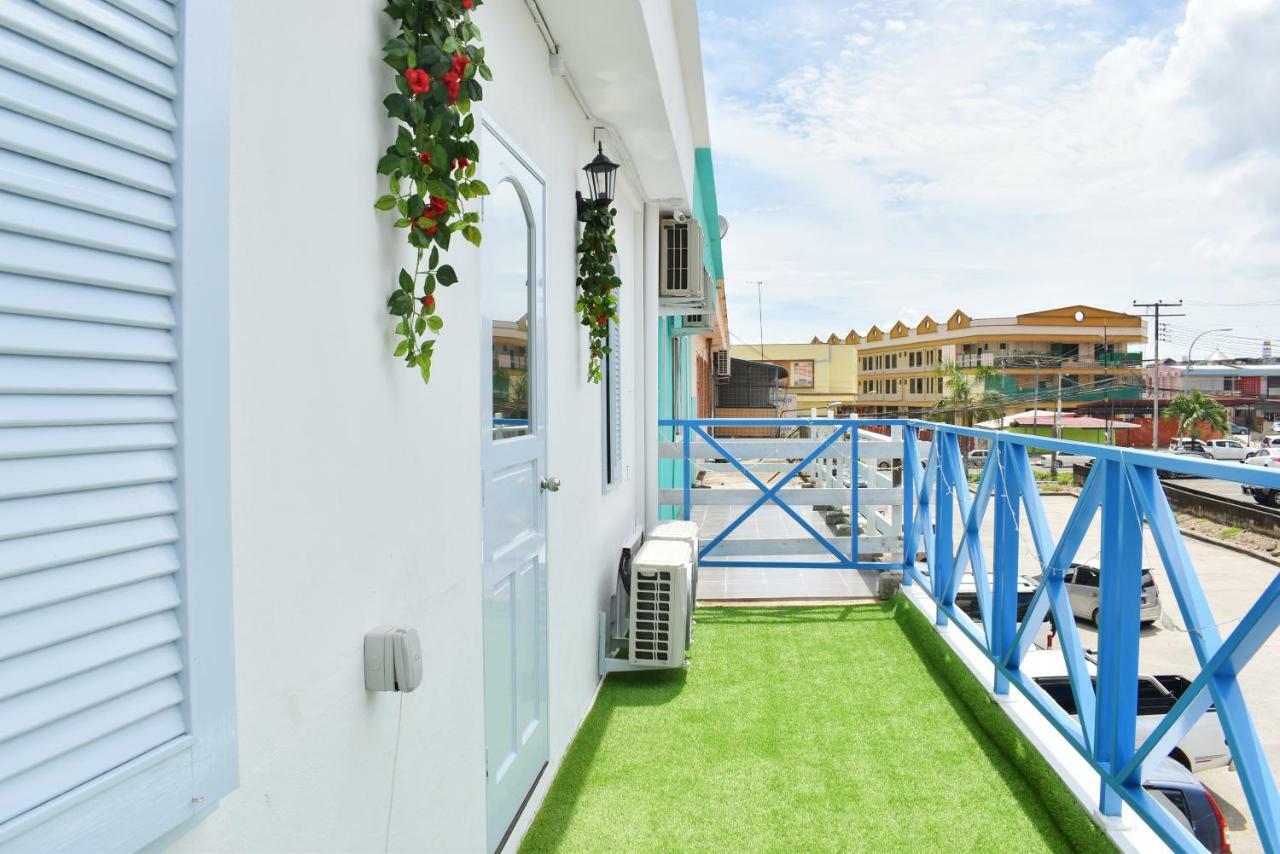 Ocean House Hostel Semporna Bagian luar foto
