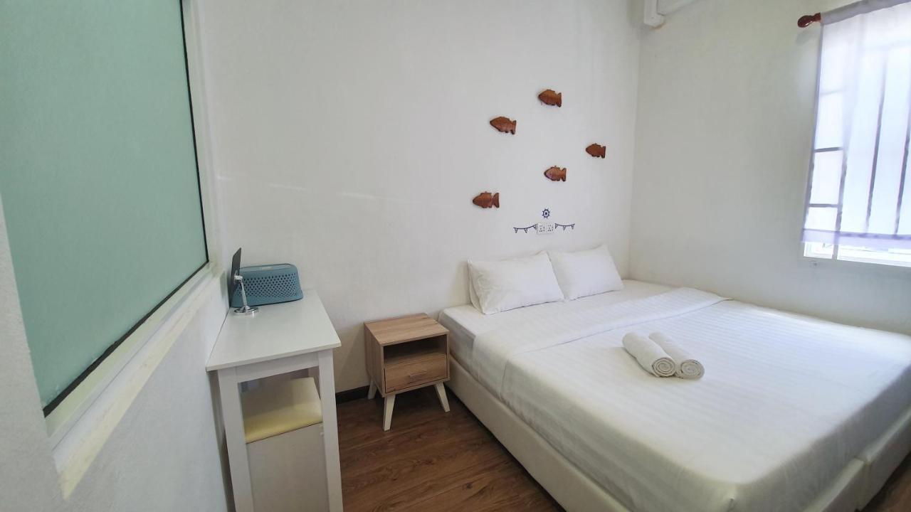 Ocean House Hostel Semporna Bagian luar foto