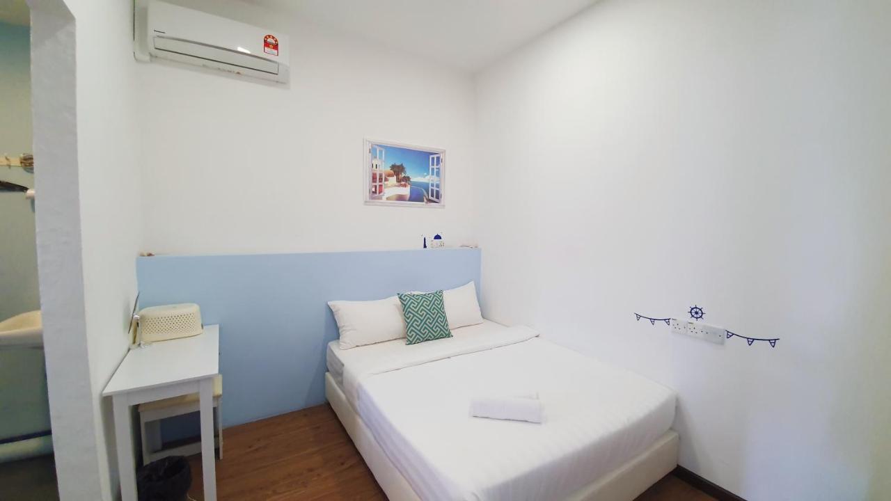 Ocean House Hostel Semporna Bagian luar foto
