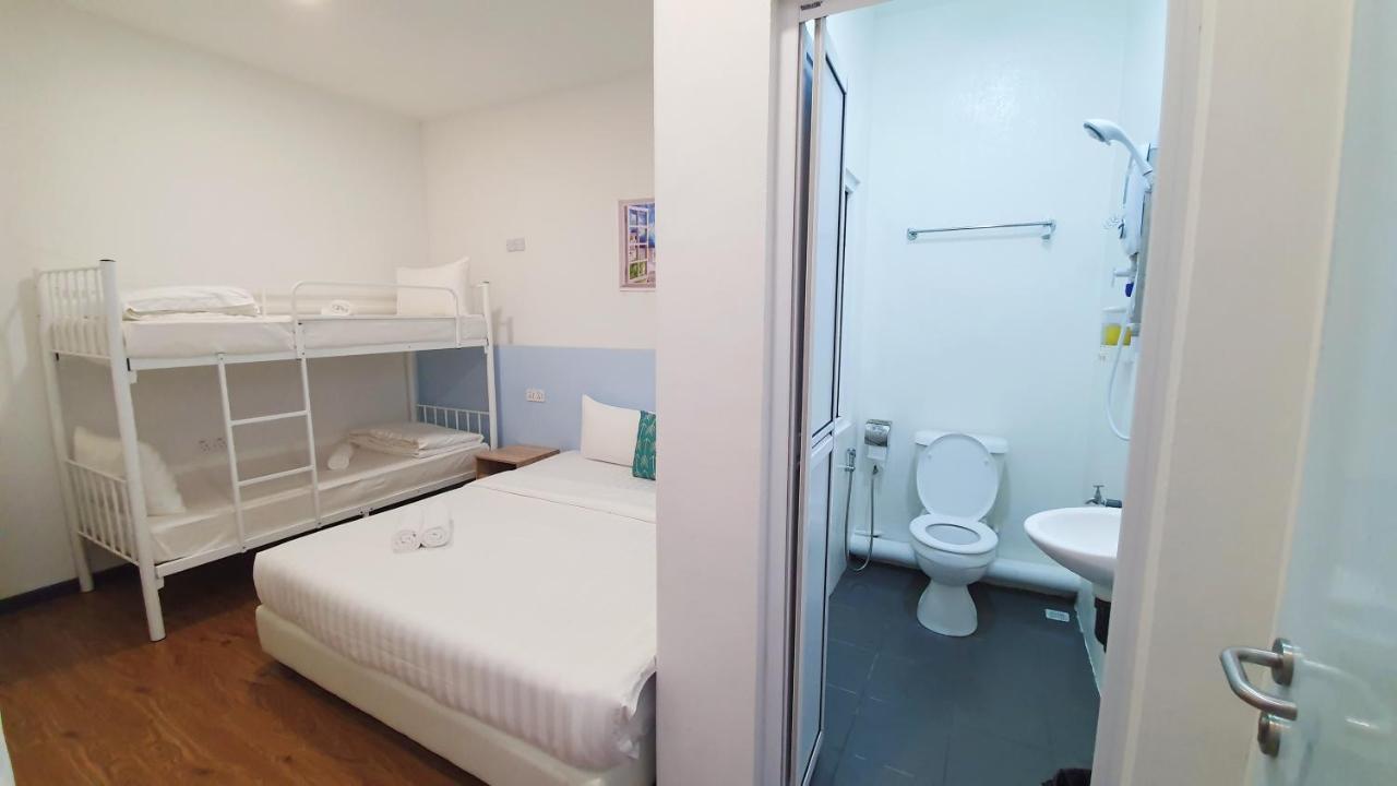 Ocean House Hostel Semporna Bagian luar foto
