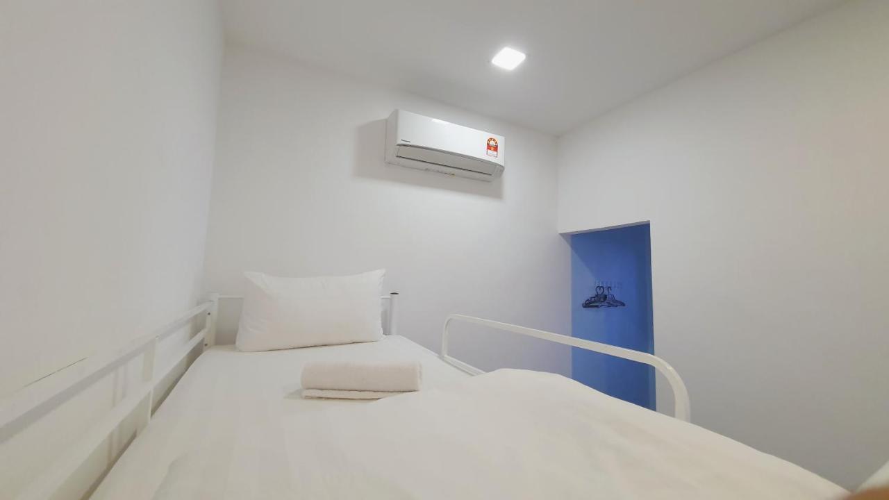 Ocean House Hostel Semporna Bagian luar foto
